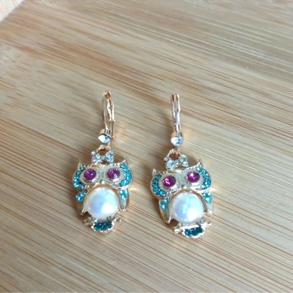 NEW Owl Earrings - Picture 2 of 3